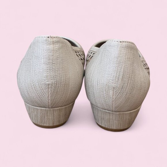 Ros Hommerson Beautiful Classy Flats - Picture 4 of 5